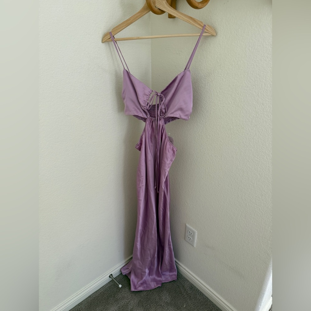 NWT SHOW ME YOUR MUMU Codie Cut Out midi Dress in Lilac size M - Picture 3 of 6